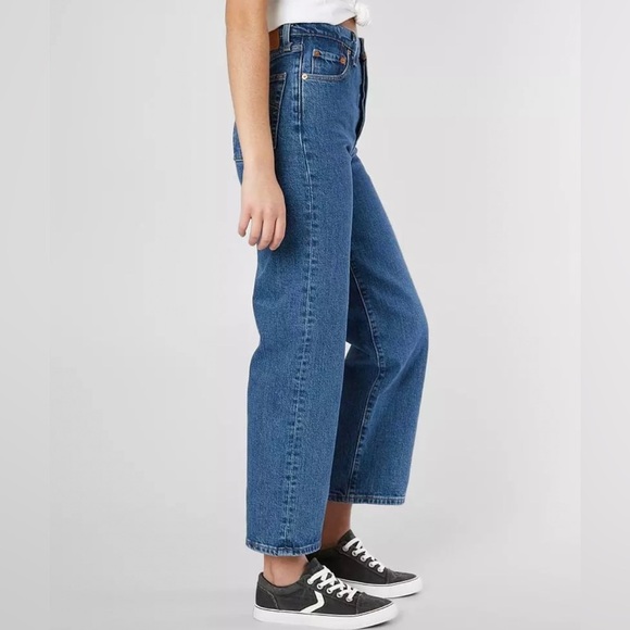 LEVI'S® Premium Ribcage Ankle Straight Jean in Georgie - Picture 2 of 13